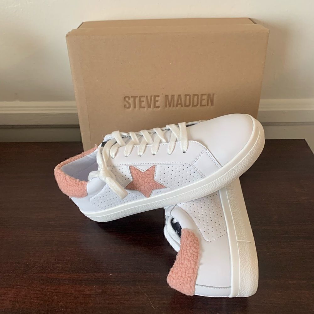💥Steve Madden Women’s stared sneaker in white size 11 , NIB